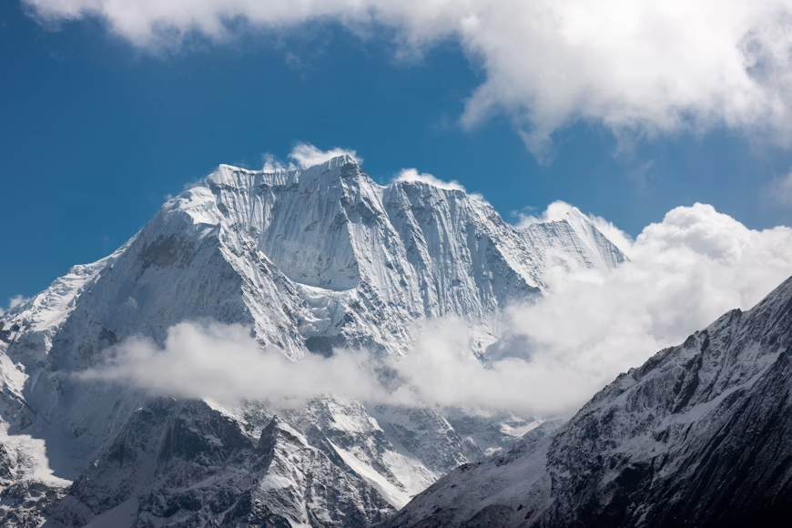 The Importance of Nutrition During High-Altitude Treks and Climbs