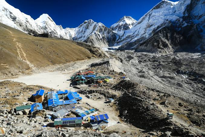 Everest Three High Pass Trek vs Gokyo Lake Trek: Route, Difficulty, Cost & Choosing a Trekking Company in Nepal