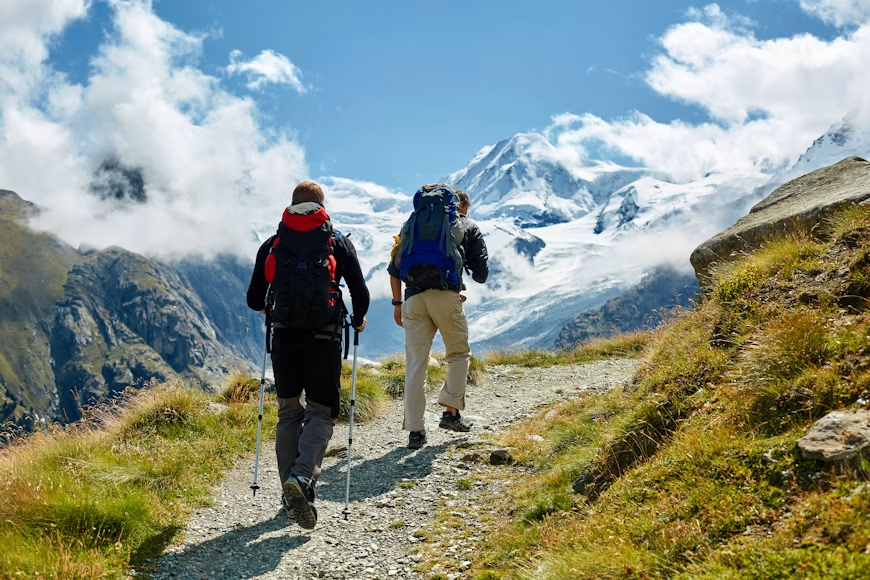 Guide and Porter Culture in Nepal Trekking
