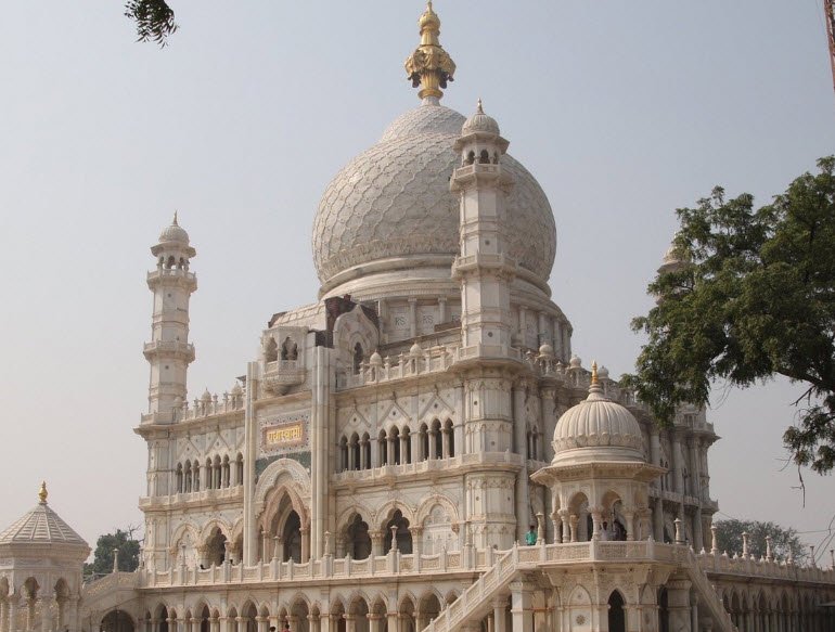Samadh Soamiji Maharaj - Soami Bagh