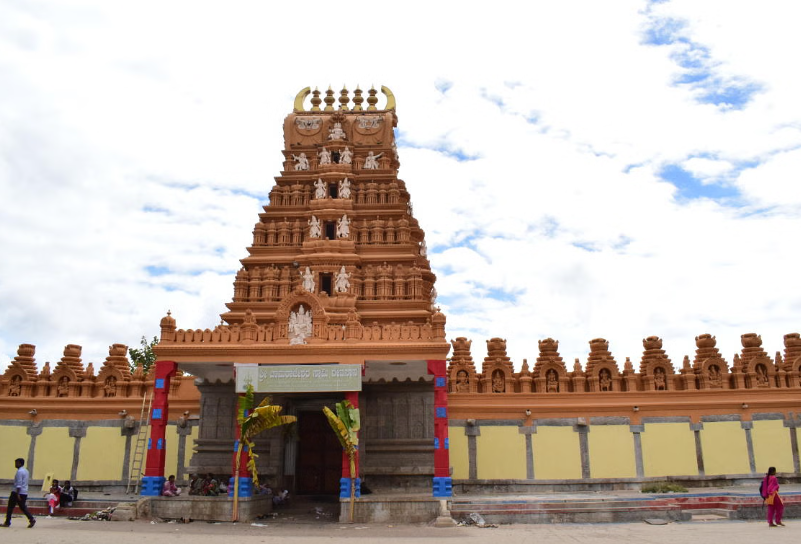 Chamarajeshwara Temple, Chamarajanagar, Karnataka - Vushii.com