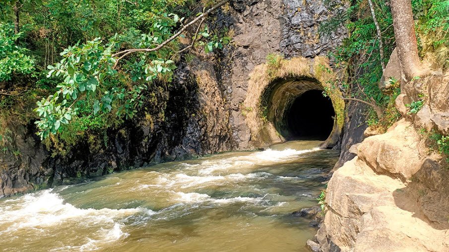 Anchuruli, Idukki, Kerala - Vushii.com Anchuruli, Idukki, Kerala - Vushii.com