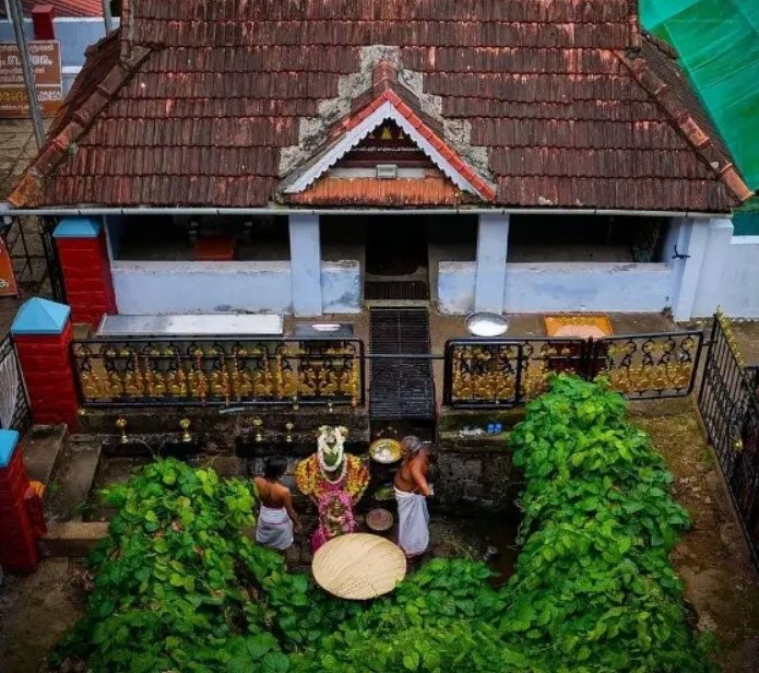 Panachikkadu Dakshina Mookambika Temple, Kottayam, Kerala - Vushii.com
