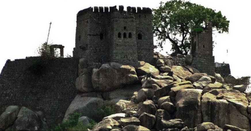 Jaladurga, Raichur, Karnataka - Vushii.com