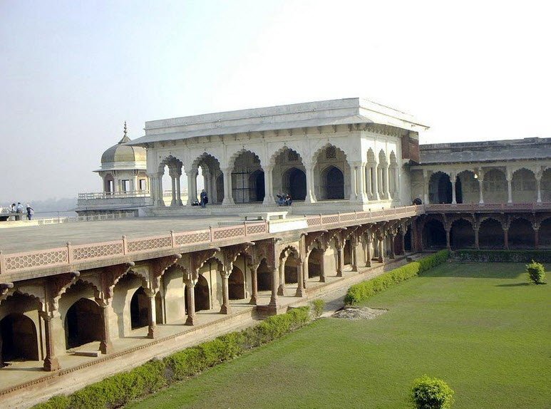 Diwan-i-Khas, Agra, Uttar Pradesh - Vushii.com Diwan-i-Khas, Agra, Uttar Pradesh - Vushii.com