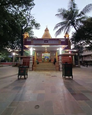 Omkareshwar Temple, Jalgaon, Maharashtra - Vushii.com