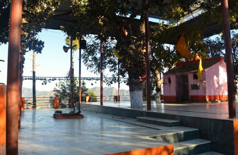 Kandolia Temple, Pauri Garhwal, Uttarakhand - Vushii.com Kandolia Temple, Pauri Garhwal, Uttarakhand - Vushii.com