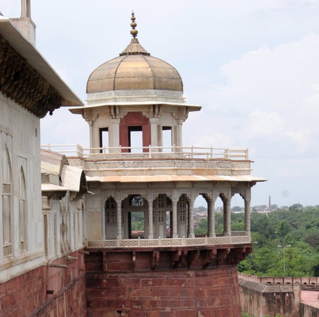 Musamman Burj, Agra, Uttar Pradesh - Vushii.com Musamman Burj, Agra, Uttar Pradesh - Vushii.com