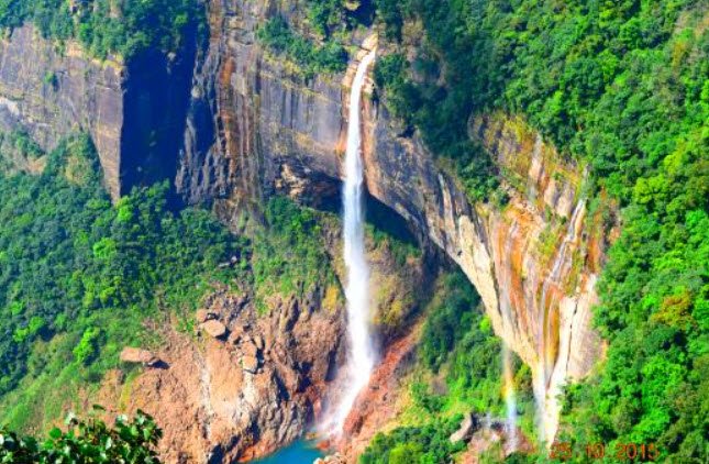 Nohkalikai Falls