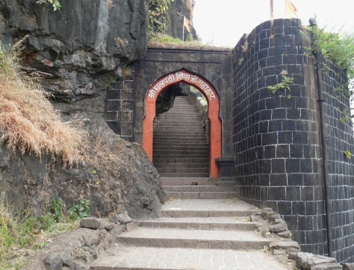 Sajjangad, Satara, Maharashtra - Vushii.com Sajjangad, Satara, Maharashtra - Vushii.com
