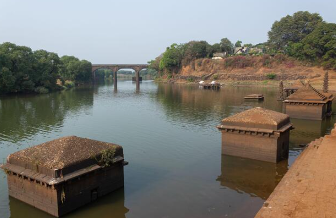 Panchganga Ghat, Kolhapur, Maharashtra - Vushii.com