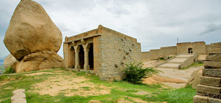 Kumbara Gudda, Ballari (Bellary), Karnataka - Vushii.com