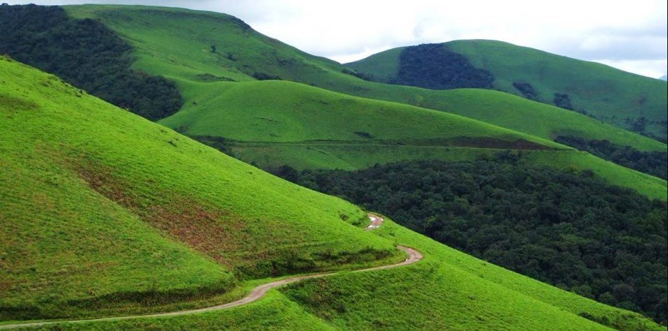 Kemmangundi, Chikkamagaluru (Chikmagalur), Karnataka - Vushii.com