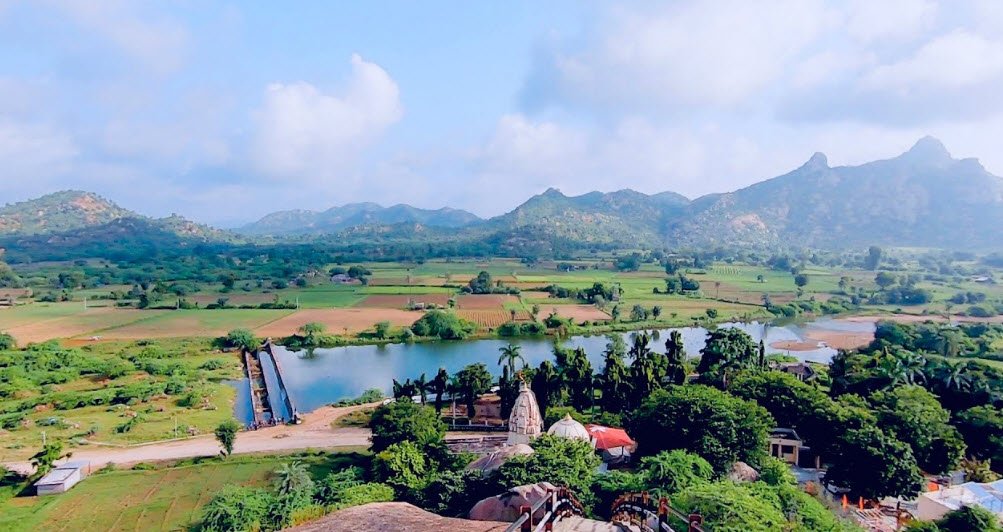 Karaza, Banaskantha (Palanpur), Gujarat - Vushii.com
