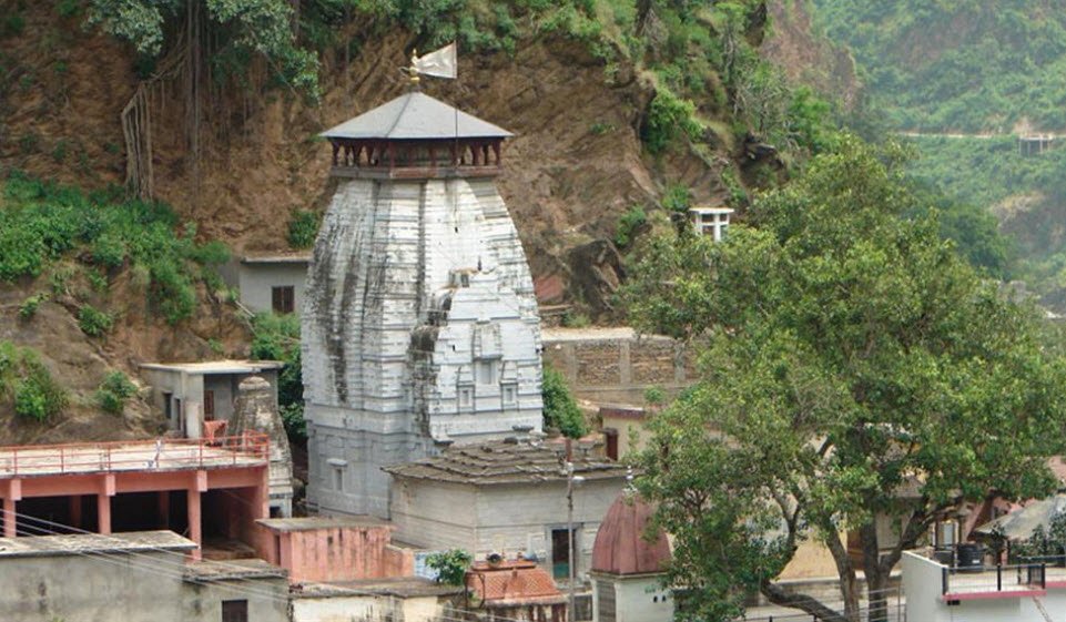 Raghunathji Mandir, Tehri Garhwal, Uttarakhand - Vushii.com Raghunathji Mandir, Tehri Garhwal, Uttarakhand - Vushii.com