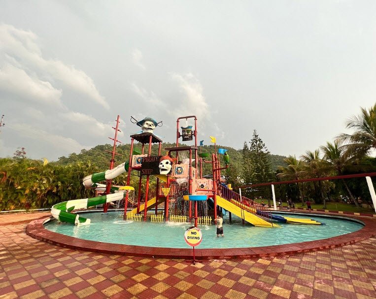Accoland, Kamrup, Assam - Vushii.com