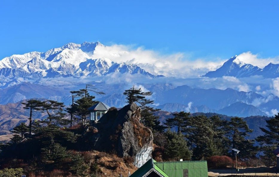 Sandakphu, Darjeeling, West Bengal - Vushii.com Sandakphu, Darjeeling, West Bengal - Vushii.com
