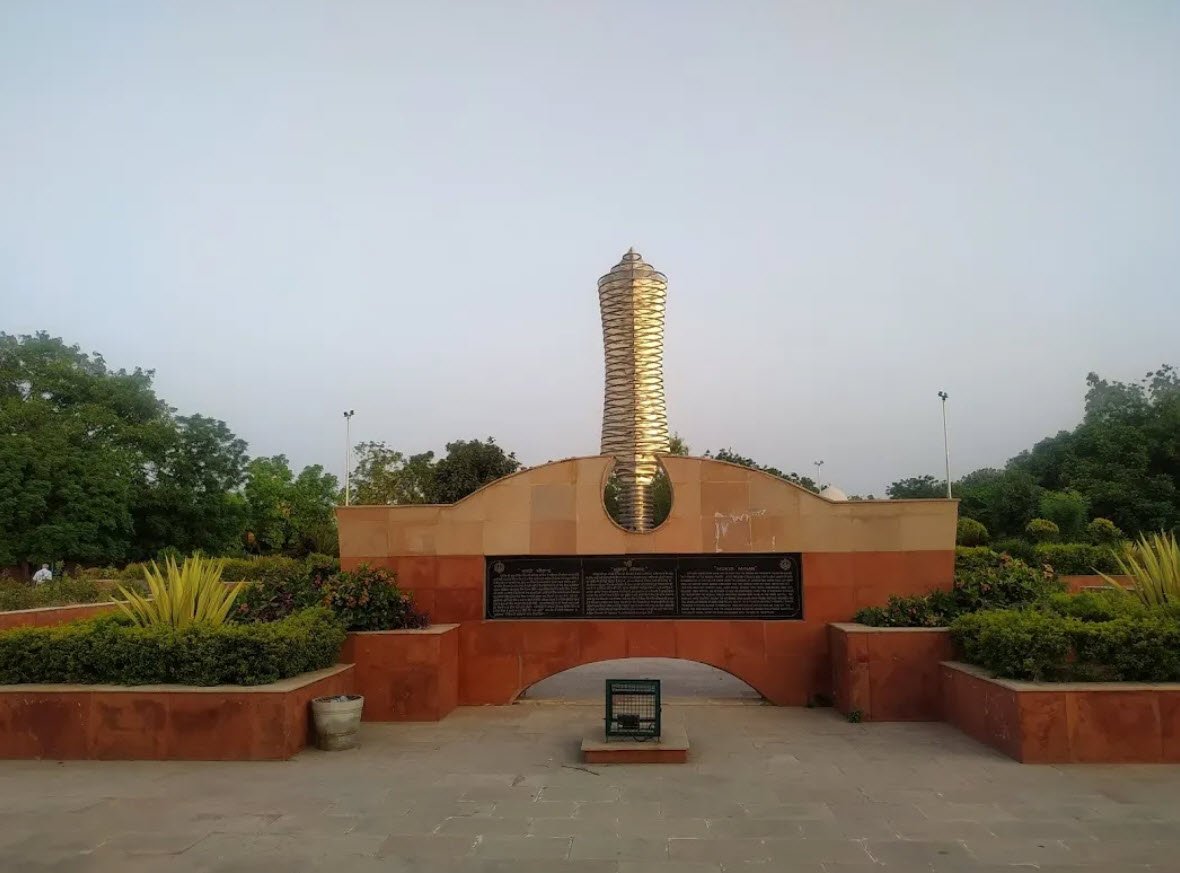 Mukta Minar