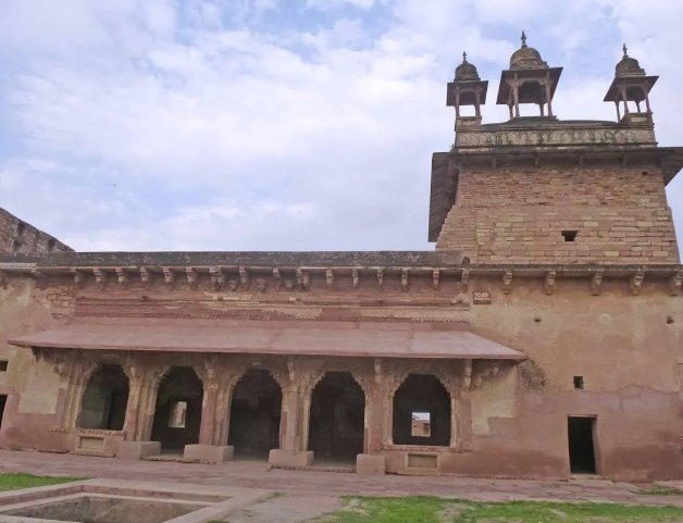 Vikram Mahal, Gwalior, Madhya Pradesh - Vushii.com Vikram Mahal, Gwalior, Madhya Pradesh - Vushii.com