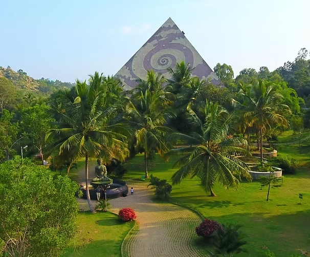 Pyramid Valley, Bengaluru (Bangalore) Urban, Karnataka - Vushii.com