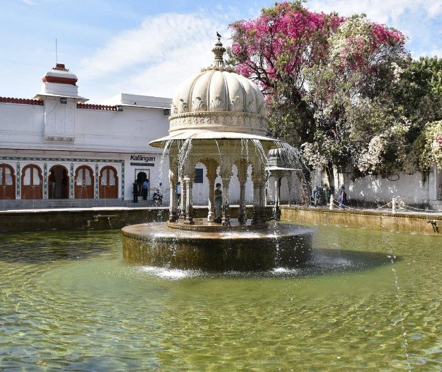 Saheliyon-ki-Bari, Udaipur, Rajasthan - Vushii.com Saheliyon-ki-Bari, Udaipur, Rajasthan - Vushii.com